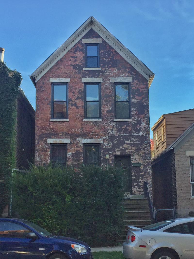 2335 W Chareston